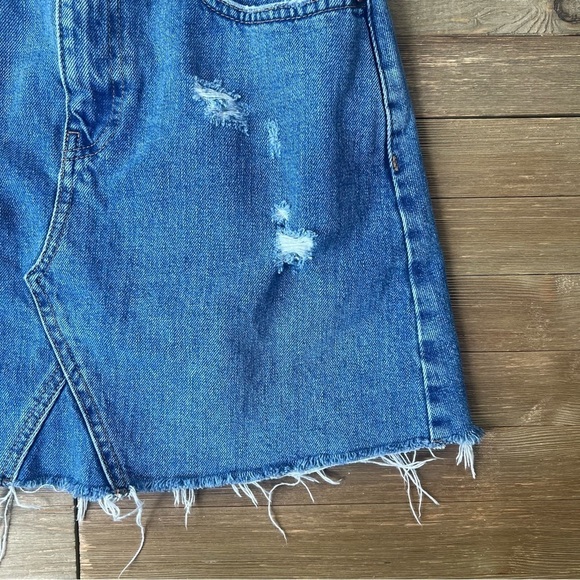 UO BDG Distressed Denim Mini Skirt - Picture 6 of 8